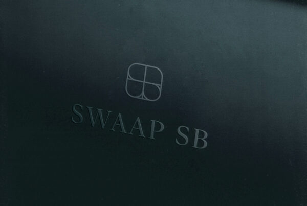 Mockup du logo de la marque Swaap SB par John Bertolini